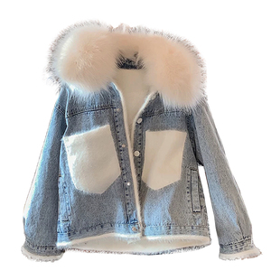Vente en gros de <span class=keywords><strong>veste</strong></span> en fourrure Demin pour femmes pardessus 2024 hiver mode jean <span class=keywords><strong>veste</strong></span> de luxe - Product Image 1