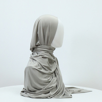 Nouveautés Hijab en Jersey Fluide, Belles Coutures, Ourlet Roulé Fin, Points Impeccables, Non-Transparent avec un Éclat Subtil pour Femmes Musulmanes