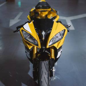 Motocicleta Deportiva de 599cc, 118hp, 14500rpm, <span class=keywords><strong>Cuatro</strong></span> Cilindros en Línea, Refrigerada por Agua, DOHC, 16 Válvulas, para Carreras, Pista, Calle y Uso Diario - Product Image 1