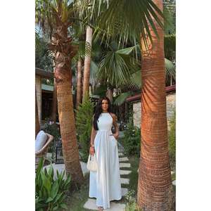 Robe blanche Anais sans dos - Product Image 4