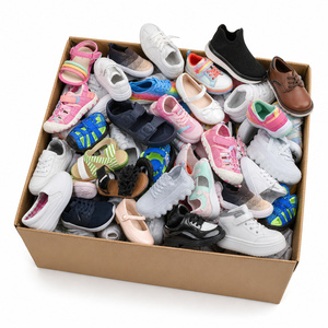รองเท้าผ้าใบเด็กทุกวัย ชายหญิง ไซส์ผสม ขายส่งจำนวนมาก สำหรับฤดูร้อน - Product Image 1