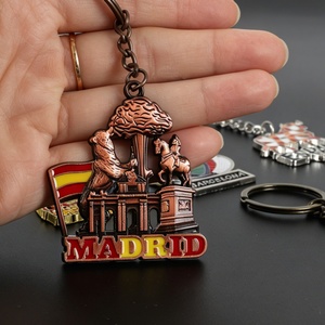 Llavero de Recuerdo de Aleación de Zinc con Motivos Culturales Españoles, Lugares Emblemáticos Arquitectónicos, Motivos de Fútbol, Cultura de la Lucha de Toros, Regalo de <span class=keywords><strong>Madrid</strong></span> - Product Image 4