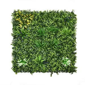 Panel tanaman dinding buatan 50x50cm, tanaman dalam ruangan luar ruangan plastik hijau untuk dekorasi rumah pagar bambu buatan