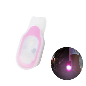 Outdoor Flashing Flashlight Hiking Boating Run Travel Touch Clip On Pocket Bag Magnet Silicone Safety Magnetic Led Clip Lamp