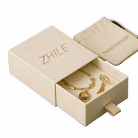 Boîte à bijoux personnalisée en carton avec pochette en microfibre, ensemble de rangement pour colliers, bagues et boucles d'oreilles, emballage en gros avec logo