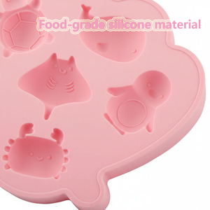 Stampo per cubetti di ghiaccio in silicone con forme di simpatiche creature marine, facile da rilasciare per preparare bevande, caffè e cioccolato - Product Image 3