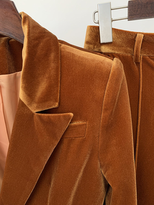 Completo da Ufficio da <span class=keywords><strong>Donna</strong></span> Marrone 2023, Blazer Corto in <span class=keywords><strong>Velluto</strong></span> a Tinta Unita con Maniche Lunghe e <span class=keywords><strong>Pantaloni</strong></span> a Zampa, Monopetto, Autunnale - Product Image 5