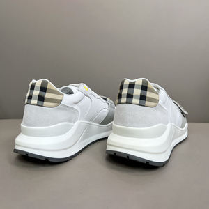 Chaussures de tennis tendance à semelles épaisses, avec amorti et design antidérapant, vendues directement par l'usine, idéales pour les activités sportives. - Product Image 5