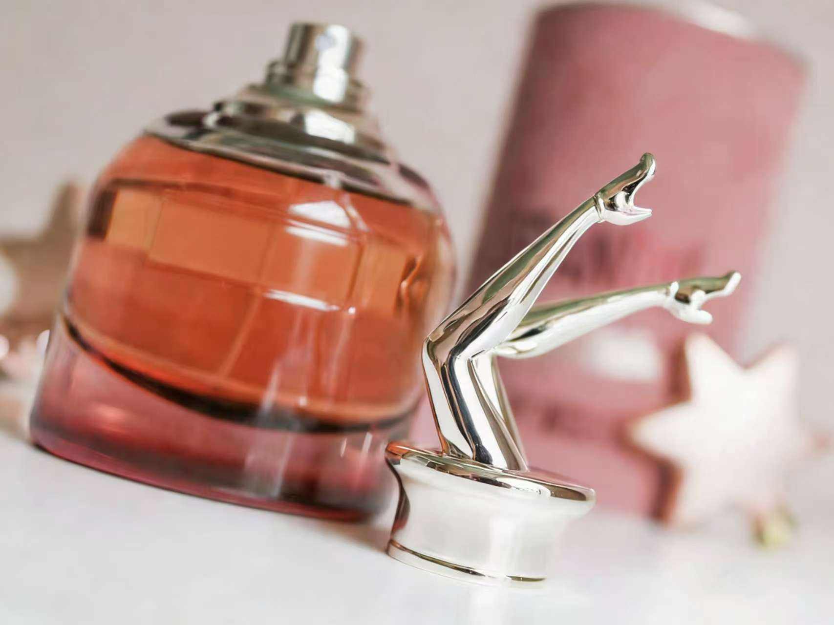 สอบถามฝ่ายบริการลูกค้าเพื่อขอแคตตาล็อก