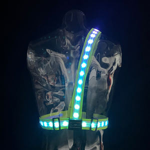 Chaleco deportivo LED con control por aplicación, arnés para correr, escalada, ciclismo, aire libre por <span class=keywords><strong>la</strong></span> <span class=keywords><strong>noche</strong></span>, venta al por mayor de fábrica, 2022 años - Product Image 4