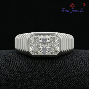 Bague de mariée contemporaine en platine et diamants pour femme, design minimaliste sophistiqué, bijoux de luxe et accessoire de mode - Product Image 1