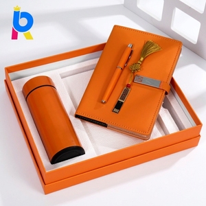 Ensemble <span class=keywords><strong>de</strong></span> planificateurs B5 en cuir PU personnalisés <span class=keywords><strong>de</strong></span> haute qualité pour les magasins <span class=keywords><strong>de</strong></span> papeterie, motif gaufré, papier écologique - Product Image 1