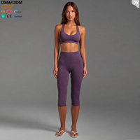 Ensemble de vêtements de sport pour femmes OEM ODM, 2 pièces, soutien-gorge racerback, leggings capri, tenue de fitness, yoga, extensible dans quatre directions