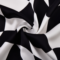 Tissu satiné 85% acétate 15% polyester 148cm 140gsm pour robe