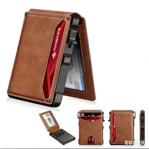 Portafoglio Bifold in Pelle e Metallo con Blocco RFID di Precisione CNC, Sottile, con Fermasoldi Interno - Product Image 1