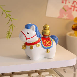 Ornements créatifs en résine Mascotte Cheval de l'Année, Fabriqués en Chine, pour la décompression amusante, jouet de <span class=keywords><strong>bureau</strong></span>, cadeaux d'anniversaire - Product Image 4