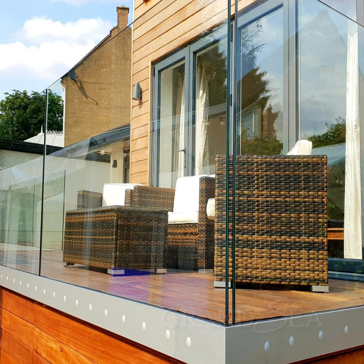 阳台铝户外玻璃楼梯扶手价格