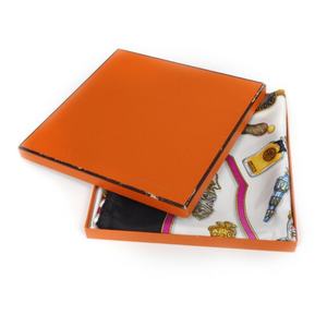 Emballage en feutre écologique de luxe personnalisé, doublure en éponge, foulards en soie, colliers - Matériaux recyclés, boîte cadeau rigide, gaufrage - Product Image 1