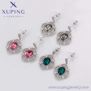 Joyería XUPING 93892, gran oferta, pendientes de cristal multicolor, pendientes creativos de color dorado chapados en platino simples a la moda para mujer - Product Image 4