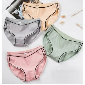 Calzoncillos para niñas, ropa interior de color sólido, bragas deslizantes simples a la moda, ropa interior informal cómoda para niñas