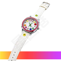 Montre à quartz créative One Kiss en cuir avec bracelet argenté, affichage des aiguilles couleur Joker, étanche