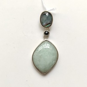 Pendentif en argent 925 avec aventurine verte et coquille d'ormeau - Product Image 1