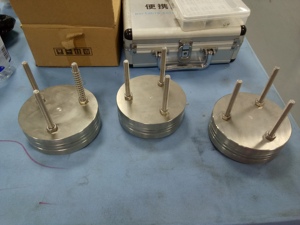 Probador de Deformación por Compresión Permanente ISO 815 ASTM D395 para Caucho - Product Image 4