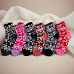 Chaussettes de cabine pour femmes à bordure élastique sans traces, série luxe en peluche, chaussettes de sol doublées en sherpa pour femmes - Product Image 1