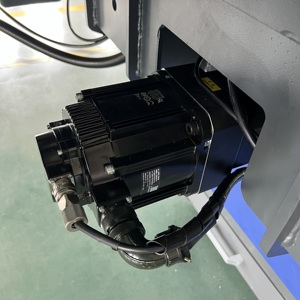 Centre d'usinage de profilés en aluminium à 5 axes haute vitesse Utools 4500 mm - Product Image 3