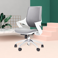 Chaise de visiteur pivotante de 200 kg, design moderne en contreplaqué courbé et cuir, pour salon et salle de réunion