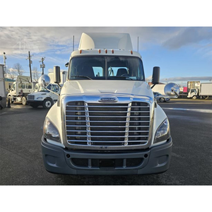 Camiones Freightliner Cascadia 113 Usados, con Cabina Dormitorio de 60 Pulgadas, Techo Medio, 450 HP, Diésel, Automático - Product Image 1