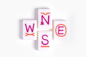 ชุดไพ่นกกระจอกอะคริลิคแบบแบนราบ The Ranch Line รุ่น Miss Custom Luxury แกะสลักลายคริสต์มาส สไตล์อเมริกัน จำนวน 160 ชิ้น สำหรับใช้ในบ้าน - Product Image 4