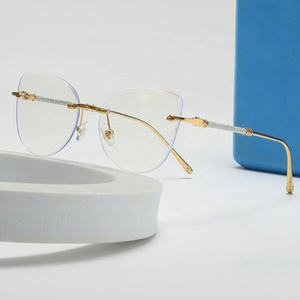 <span class=keywords><strong>Occhiali</strong></span> da Vista Senza Montatura <span class=keywords><strong>di</strong></span> Lusso con Lenti Fotocromatiche per Donne, Montatura a Occhio <span class=keywords><strong>di</strong></span> <span class=keywords><strong>Gatto</strong></span> in Metallo Anti Luce Blu e Anti Riflesso - Product Image 2