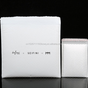 Tùy Chỉnh Màu Trắng Bong Bóng Bưu Phẩm Phong Bì Cổ Thể Hiện Nhựa Quần Áo Túi Với Matte In Logo Cho Gửi Thư Giao Hàng Đóng Gói Túi - Product Image 6