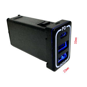 Pengisi Daya Mobil 3 Port 2 QC3.0+Tipe-C Soket Mobil Adaptor PD Pengisi Daya Cepat USB Ganda Pengisi Daya Ponsel Pengisi Daya Cepat untuk TOYOTA - Product Image 2