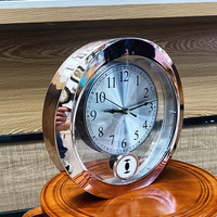 2025 Nouveau Design Parfait Rond Spécial Transparent Balançoire Bureau Horloge De Table