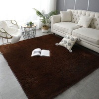 Ce tapis épais et moelleux est doux, idéal pour décorer votre salon, votre chambre et votre intérieur.