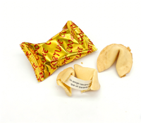Biscuits de la fortune en gros, personnalisables avec étiquette OEM, en emballage en vrac, à base de farine de blé, avec surprise intéressante