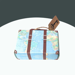 Piccola valigia scatola di carta caramella con manico a forma di valigia confezione regalo per piccole imprese - Product Image 6