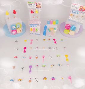 Tek Kullanımlık Plastik Özelleştirilmiş Parti Şık Meyve Çatalı Bento Yiyecek Seçmeleri Mini Hayvan Çay Partisi Kek Çatalı - Product Image 2