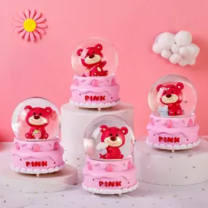 Ever Bright 2025 vente en gros résine dessin animé lapin fraise ours Animal neige boule de cristal boîte à musique objets décoratifs - Product Image 1