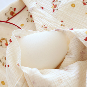 <span class=keywords><strong>Pigiama</strong></span> da donna in garza di cotone a doppio strato <span class=keywords><strong>con</strong></span> imbottitura reggiseno integrata, cardigan <span class=keywords><strong>con</strong></span> risvolto a orsetto e maniche lunghe - Product Image 2