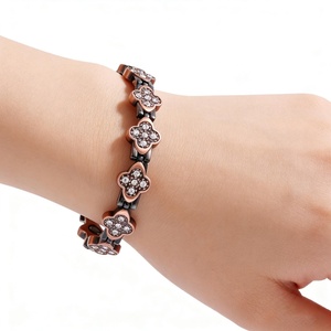 Adjustable Pure <b>Copper</b> Biomagnet Classic Women's <b>Bracelet</b> Clover Pattern Inlaid Gemstones Strong Magnetic Therapy Customizable - Product Image 3