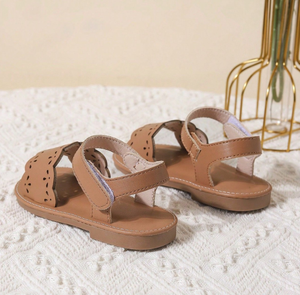 Sandalias de suela blanda con punta abierta para niños; Sandalias de princesa huecas, modernas y retro para niñas - Product Image 5