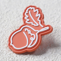 Écussons en caoutchouc silicone personnalisés, étiquettes logo 3D en PVC, patchs en caoutchouc souple à coudre ou thermocollants pour sacs, vêtements, chaussures