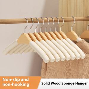 <span class=keywords><strong>Cintre</strong></span> de rangement <span class=keywords><strong>en</strong></span> <span class=keywords><strong>bois</strong></span> pour adultes à un niveau Étagère <span class=keywords><strong>en</strong></span> éponge <span class=keywords><strong>en</strong></span> <span class=keywords><strong>bois</strong></span> massif avec <span class=keywords><strong>lot</strong></span> antidérapant Colle Coton Logo personnalisable pour magasin de vêtements - Product Image 2