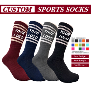 Chaussettes de sport mi-mollet classiques à double rayure avec logo brodé personnalisé, en coton respirant et doux, pour <span class=keywords><strong>la</strong></span> course et l'entraînement - Product Image 1