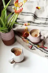 Tazza da tè in ceramica retrò moderna unica tazza da caffè creativa a forma di cuore per regalo di coppia