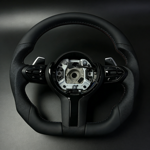 Volante Deportivo de Cuero Perforado para <span class=keywords><strong>BMW</strong></span> 320 <span class=keywords><strong>525</strong></span> F10 M5 F30 M3 E90 M6 E70 E71 F31 F32 X5 F01 F07 F20 F11 F22 F25 - Product Image 6