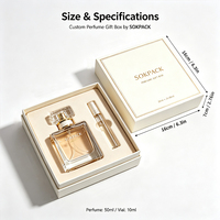 Boîte cadeau de luxe personnalisée en carton rigide carré avec base et couvercle, et insert en velours pour flacon de parfum et emballage cosmétique